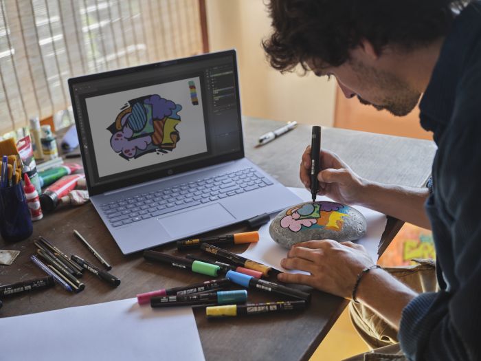 Ноутбук HP OmniBook 5 16-af1018ua 16" WUXGA IPS AG, Intel U7-255U, 16GB, F512GB, UMA, DOS, блакитний