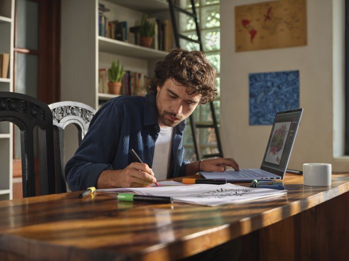 Ноутбук HP OmniBook 5 16-af1008ua 16" WUXGA IPS AG, Intel U7-255U, 32GB, F1TB, UMA, DOS, блакитний