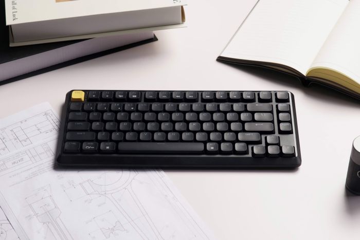 Клавіатура механічна Keychron J1 82Key, K pro Red, WL/BT/USB-A, QMK, Hot-swap, EN/UKR, RGB, чорний