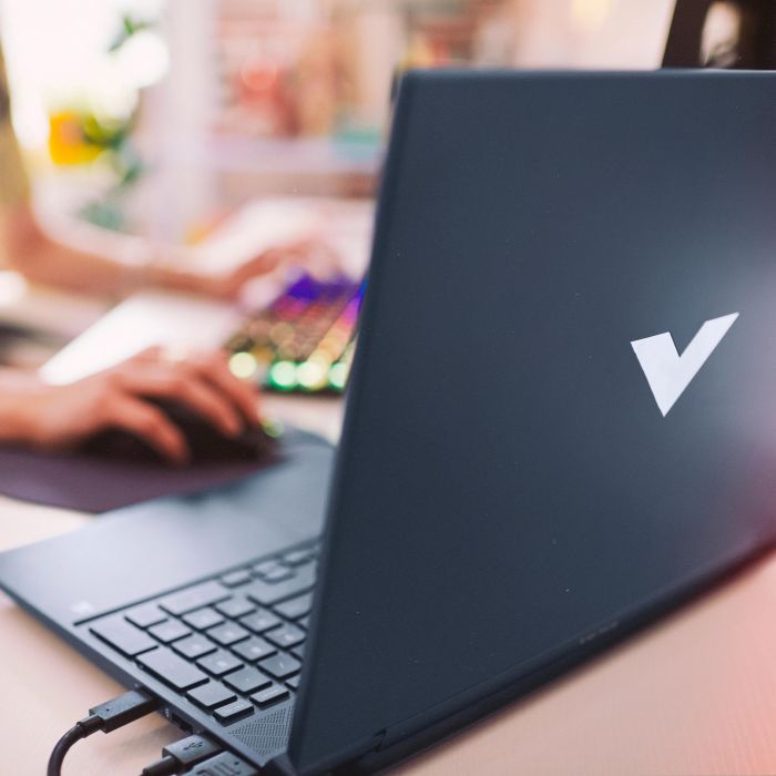 Ноутбук HP Victus 15-fb3104ua 15.6" FHD IPS AG, AMD R7-8845HS, 16GB, F512GB, NVD4050-6, DOS, синий