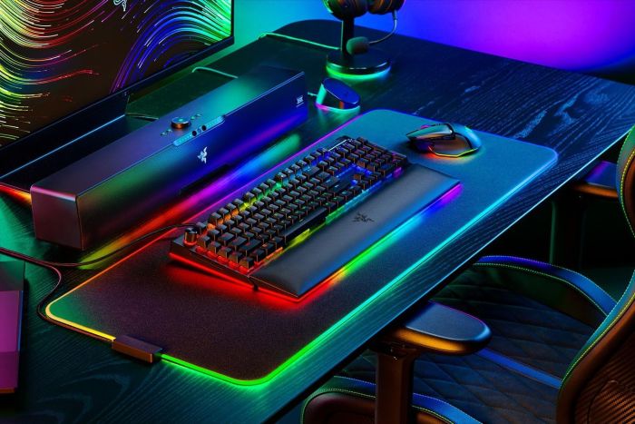 Razer Keyboard mechanical BlackWidow V4 Pro 104key Yellow Switch, USB-A, EN, RGB, black
