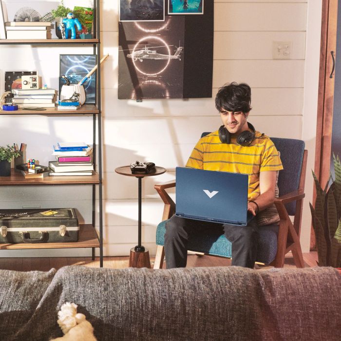 Ноутбук HP Victus 15-fa2015ua 15.6" FHD IPS AG, Intel 5-210H, 24GB, F1TB, NVD5060-8, DOS, синій